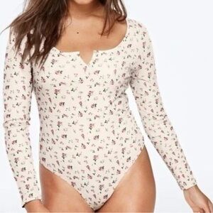 Victoria's Secret PINK Floral Print Bodysuit Size Large NWT